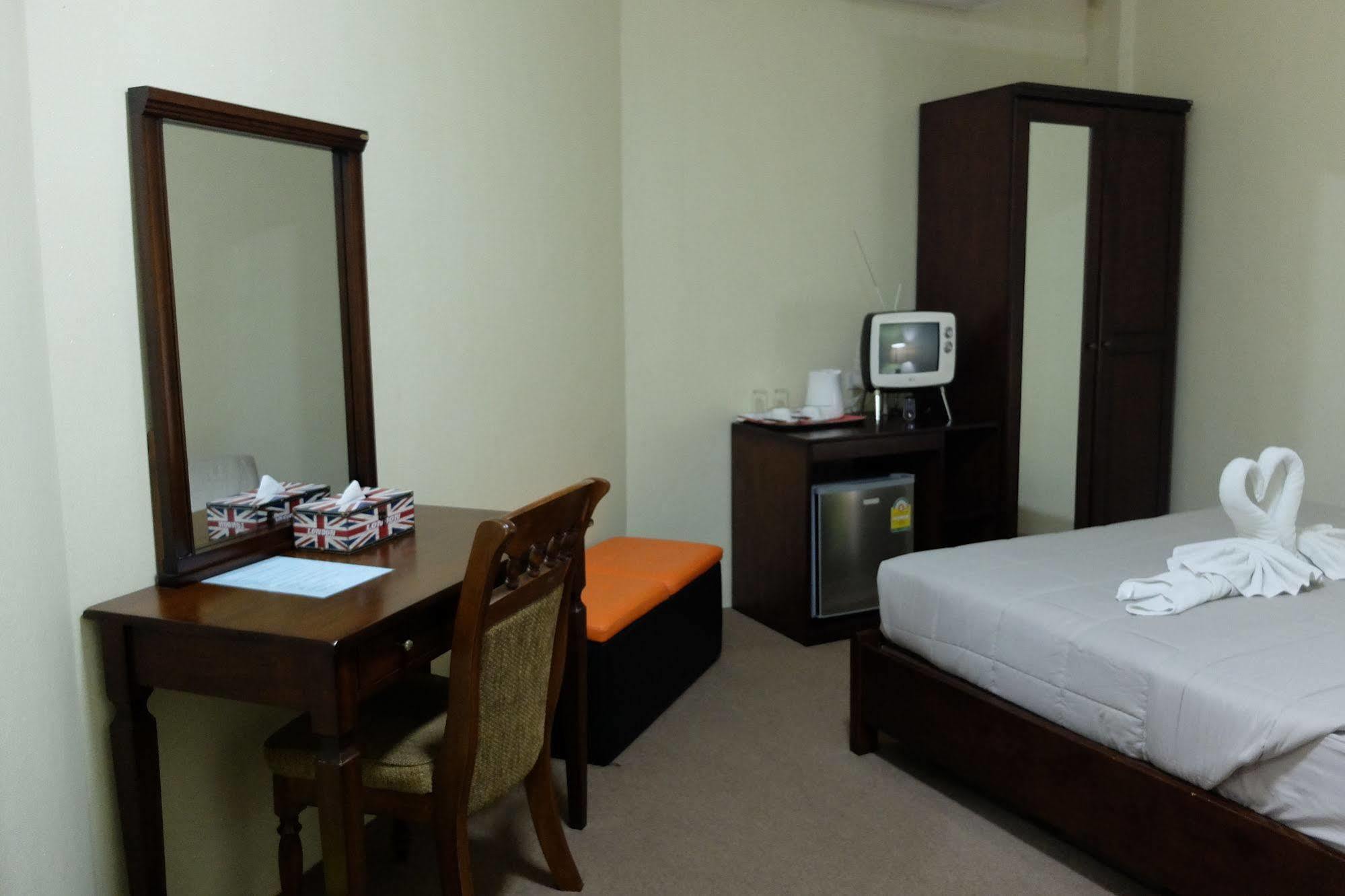 Tawanwarn Hotel Krabi town Екстериор снимка